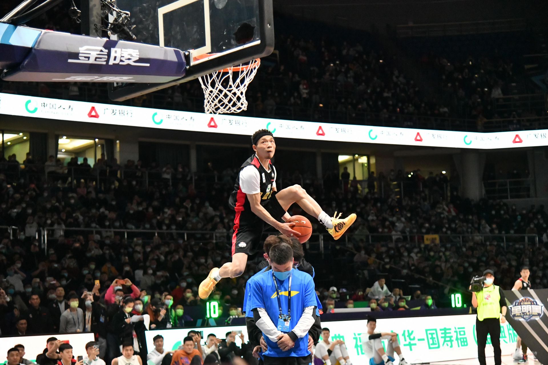 的二次进攻 的二次进攻